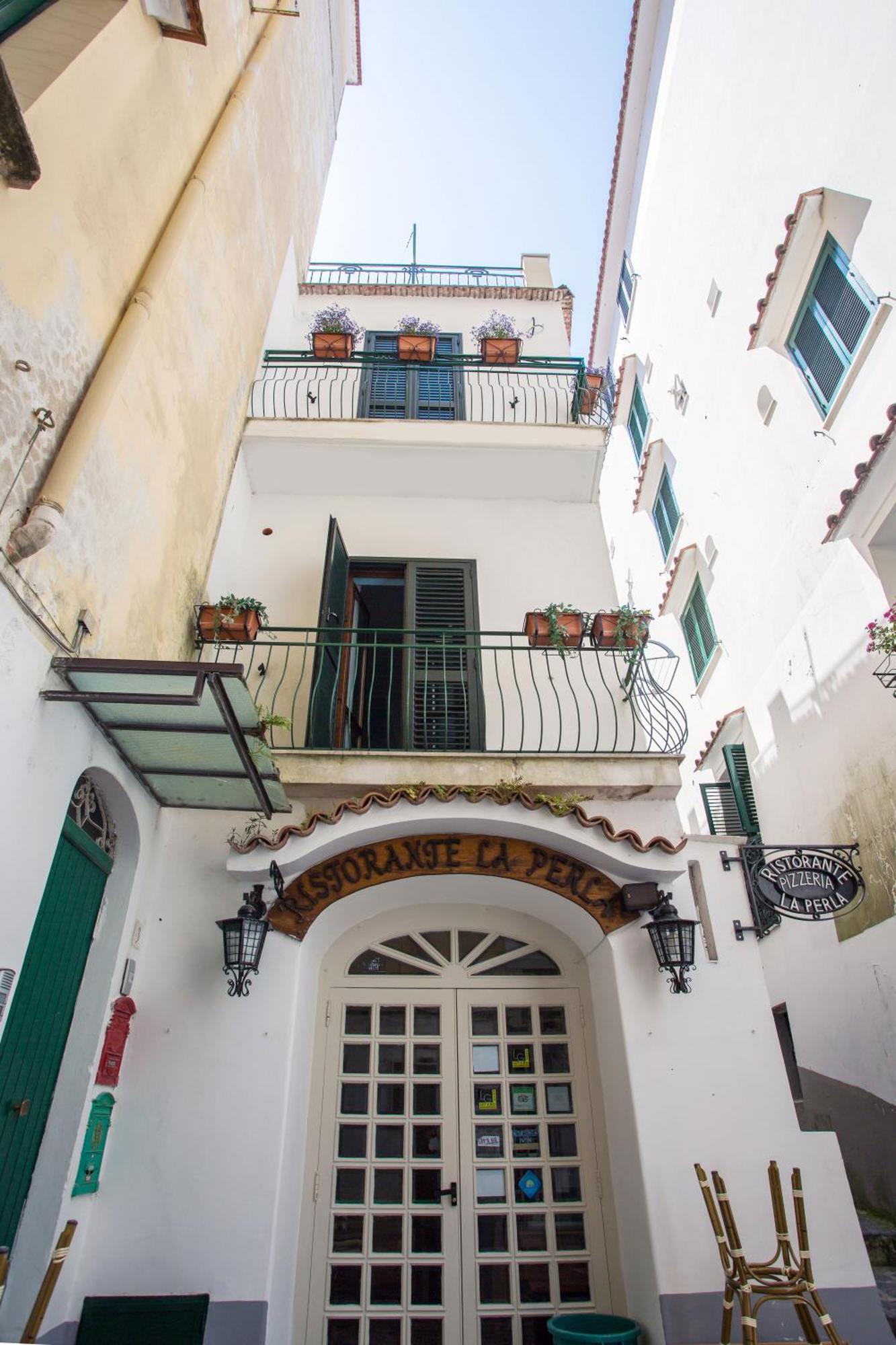 Amalfi Apartments Design Centro Storico Buitenkant foto