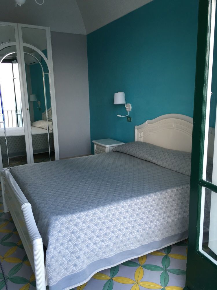 Amalfi Apartments Design Centro Storico Buitenkant foto